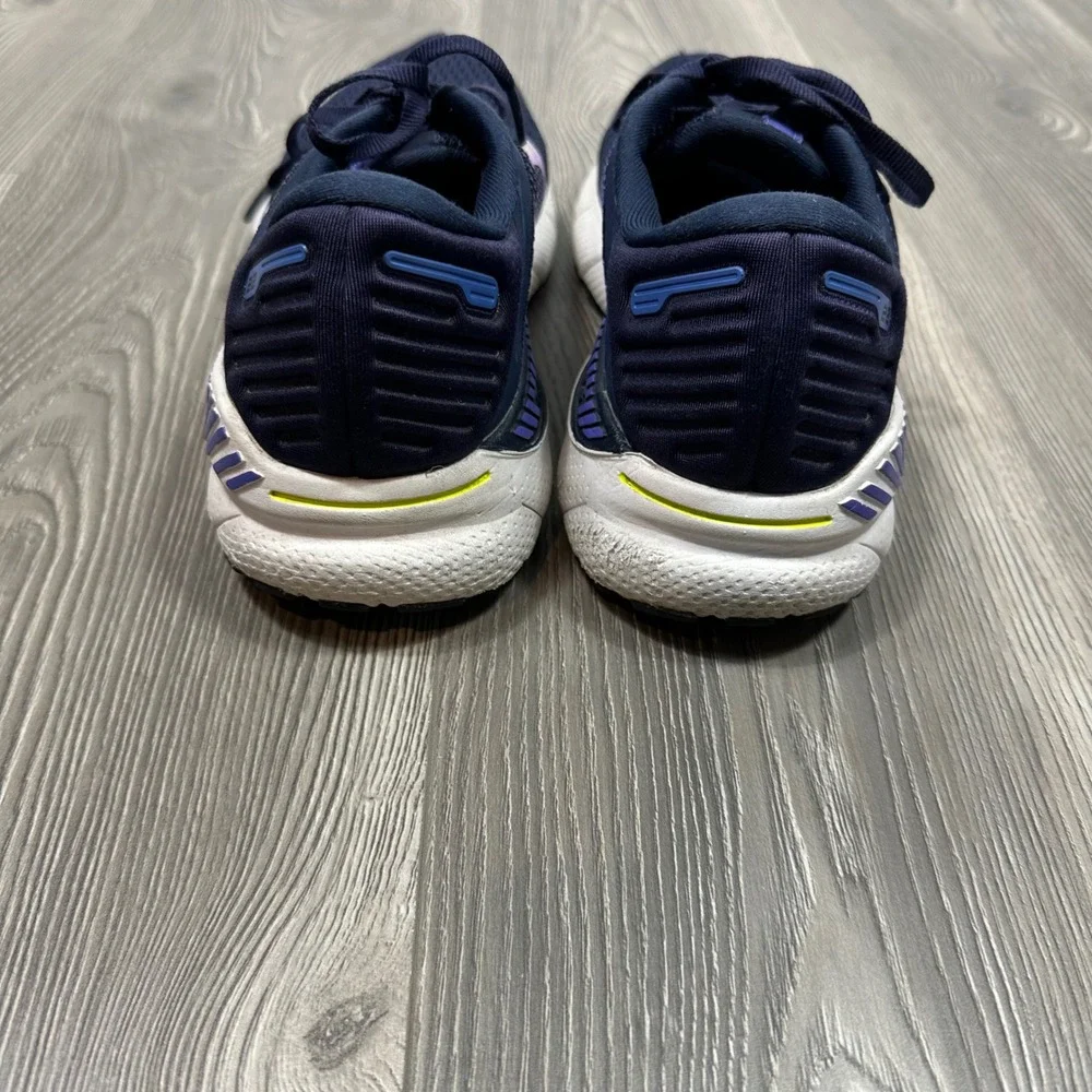 Brooks Women‎ Adrenaline GTS 22 Running Shoe in Peacoat/Blue Iris/Rhapsody